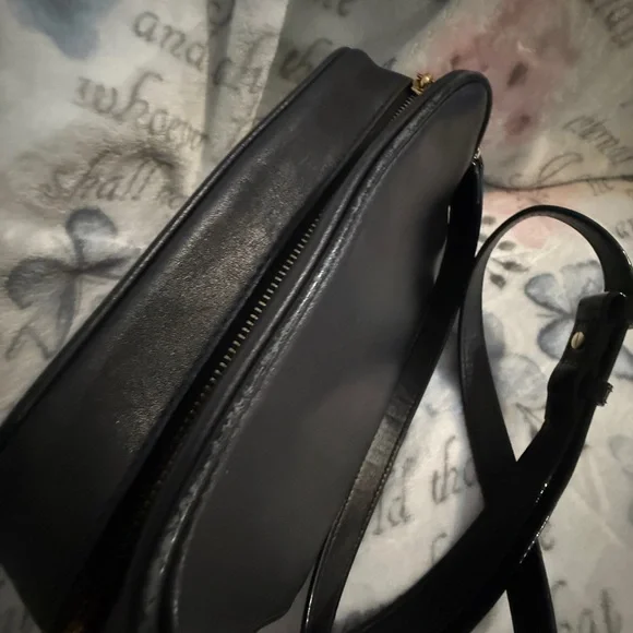 Marc Jacobs Crossbody Bag with pattern leather strap preowned - Picture 10 of 16